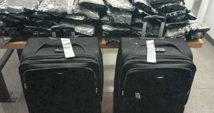 2 Air Canada employees arrested in RCMP drug probe at Montreal airport | Globalnews.ca